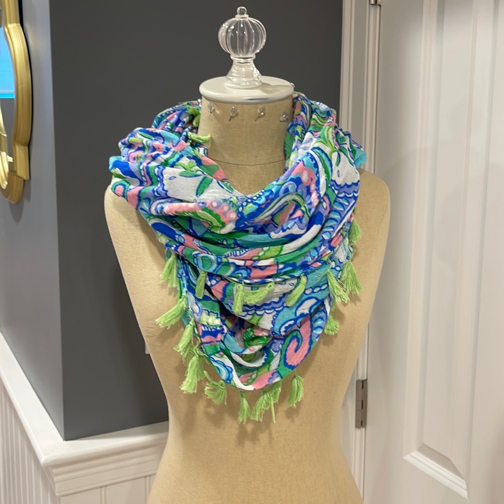 Lilly Pulitzer Loop Scarf ( Infinity Scarf)